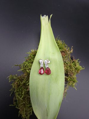 Pink Teardrop Elegance - 1