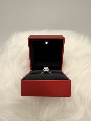 Gyűrűtartó Díszdoboz Red Lux LED - 4